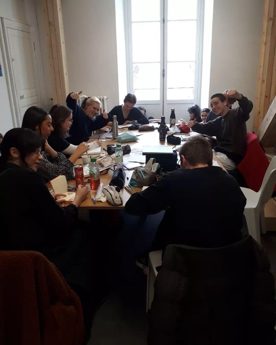 LAF_18_18's tweet image. Participation des étudiant.e.s de la CPES-CAAP du lycée Alain-Fournier aux Journées Portes Ouvertes de l&apos;Ensa Bourges et aux restitutions des workshops de la semaine.
Merci à l&apos;Ensa pour son accueil !
@ensa_bourges 
#cpescaap 
#cpescaapbourges 
#classeprepaart 
#ensa