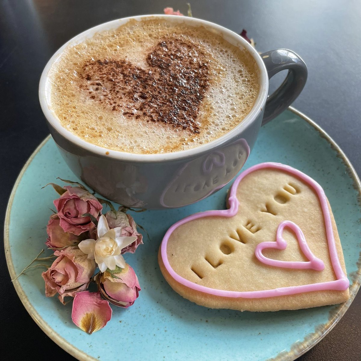 Today Bread | E17 (@todaybread) on Twitter photo Valentine’s cookies and cakes are in store again 💗
Credit <a href="/KellyNadjarian/">Nadjarian kelly</a>
#Walthamstow #eastlondon #valentines #bakery #pastrychef Valentine’s cookies and cakes are in store again 💗
Credit <a href="/KellyNadjarian/">Nadjarian kelly</a>
#Walthamstow #eastlondon #valentines #bakery #pastrychef