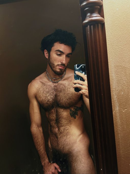 I'm going into hibernation 🐻 https://t.co/14TWLRRurS