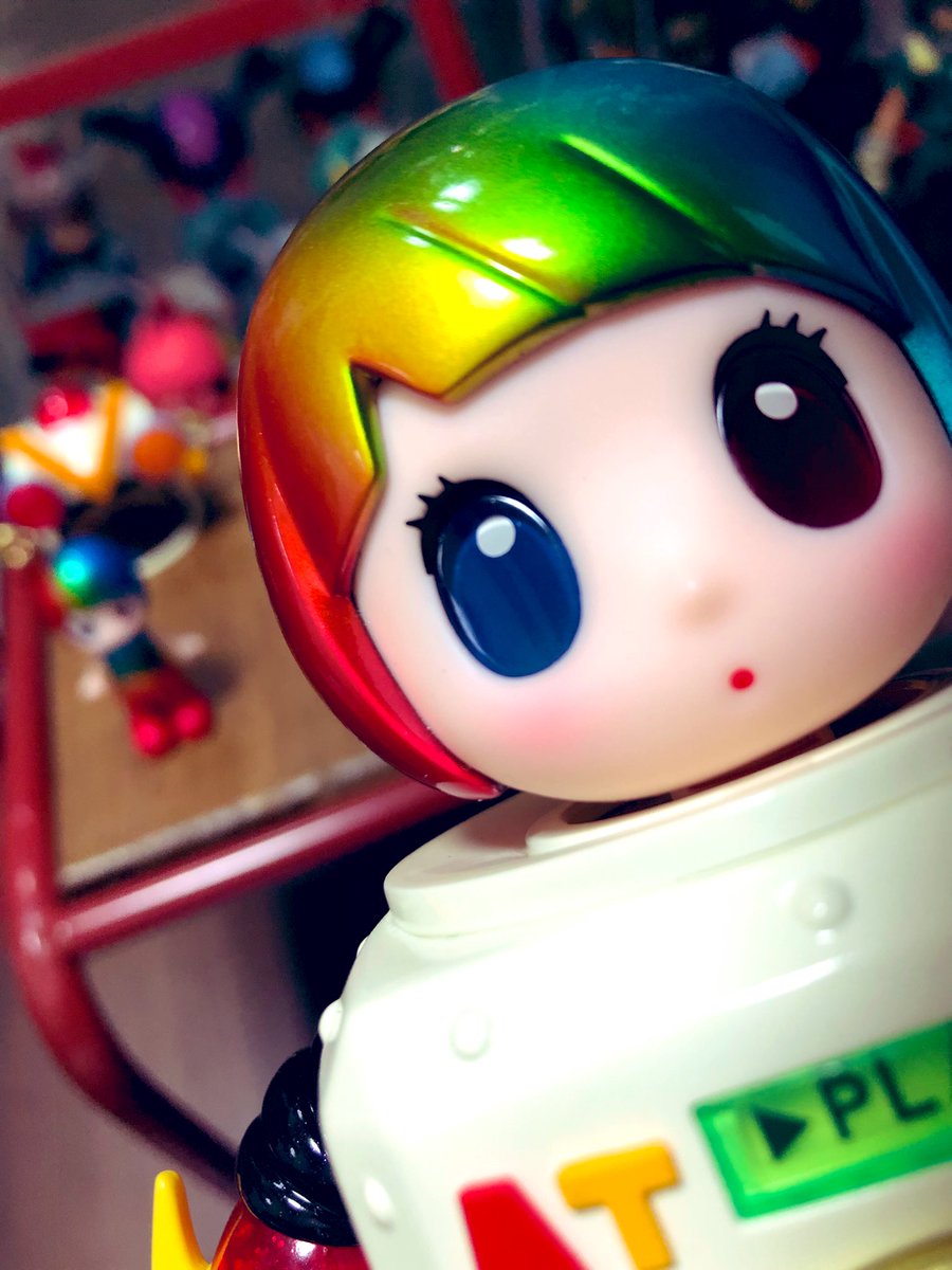 m_m_molly's tweet image. HAPICO MACHINE🤖
無事にお迎え出来ました✨
首、肩、左手首、足首が可動。
ヘルメット着脱可。
目がブラインドボックスの子と違い、透明感のある作りになってます‼︎
可愛いっ‼︎
#popmart
#hapico
#上野陽介