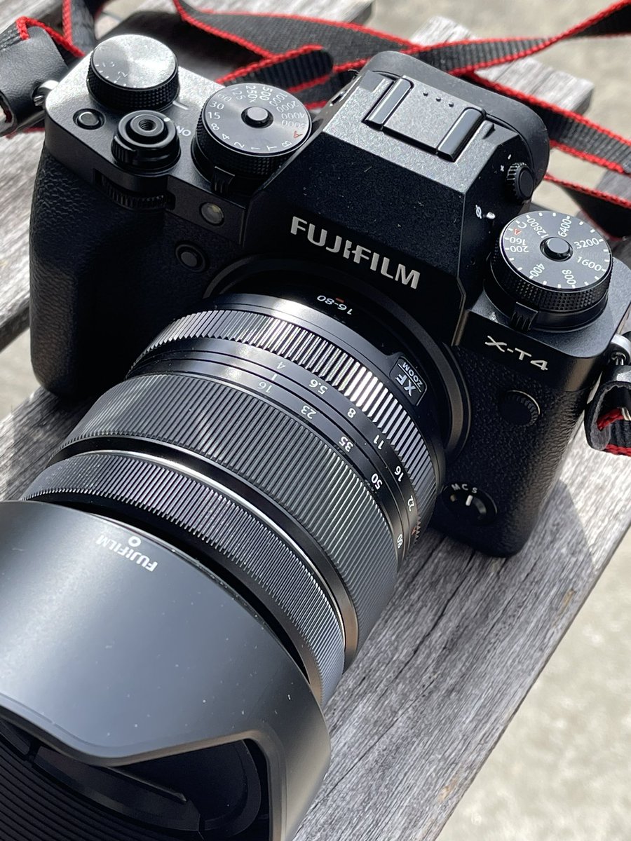 NikonからFUJIFILMに変えた
理由はこのアナログ感とフイルムシミュレーションに魅せられて
今までRAWでいろいろいじってきたけど、jpeg一発出しも緊張感あっていい
#xt4 #xf1680