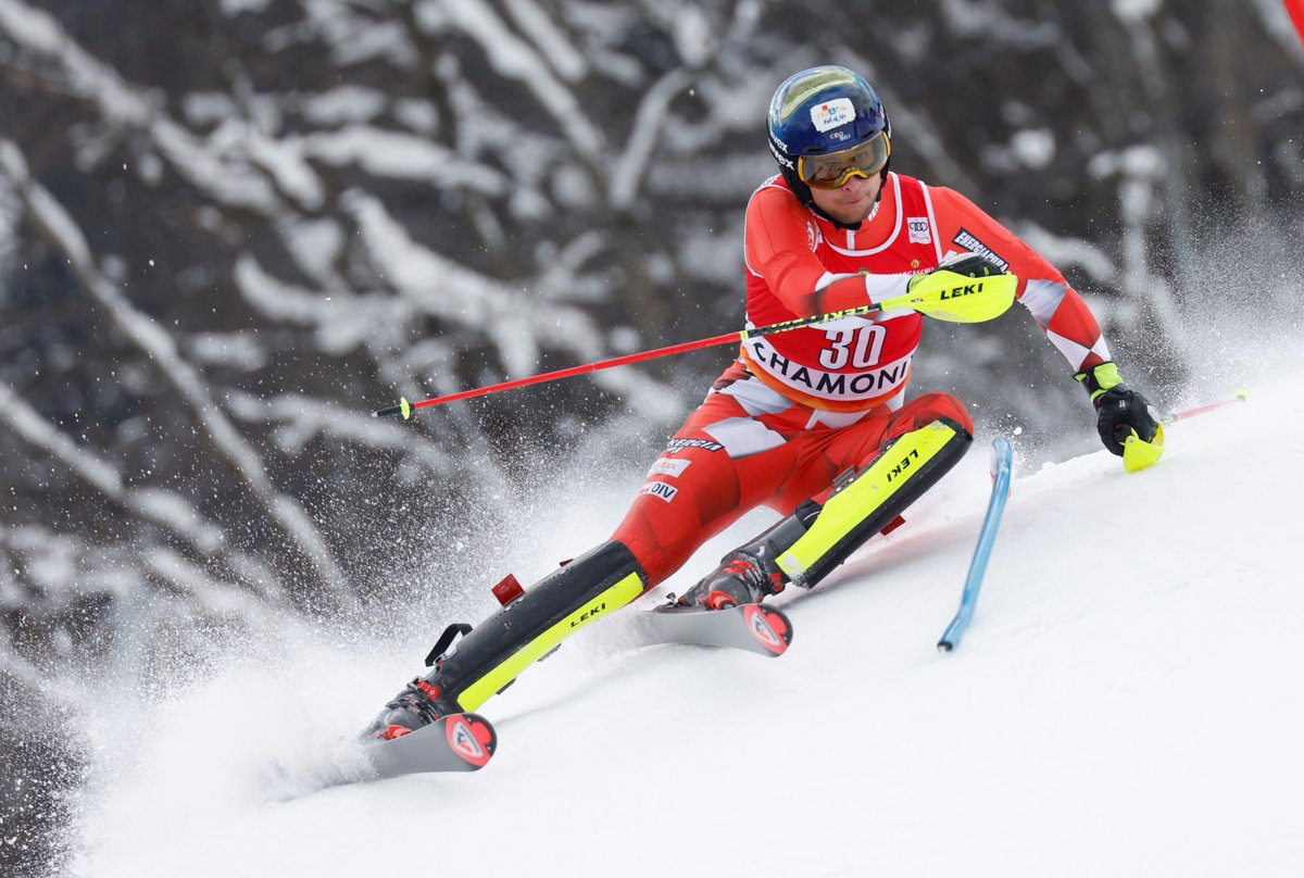 And let's HEAR IT for Samuel Kolega - 9th place and first Top10 career result 🔥👏💪in Chamonix World Cup slalom
Great result on the eve of the World Championships also for Filip Zubčić who finished in 14th