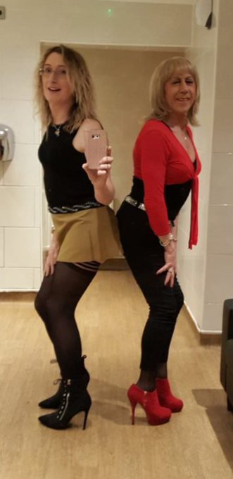 Sexy Pauline and I at our local Wetherspoon pub. They always have great mirrors in the 'spoons for selfies