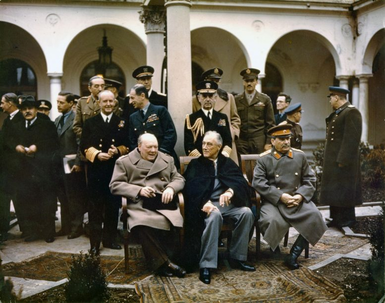 ww2finesthour's tweet photo. #OnThisDay, 4 February 1945

The Yalta Conference begins at the Livadia Palace, Crimea.

For 8 days, Britain's Winston Churchill, U.S. President Franklin Roosevelt and Soviet Premier Joseph Stalin, and their staffs, discuss the reorganization of Germany and Europe after the war. https://t.co/VwyiCDv1PT