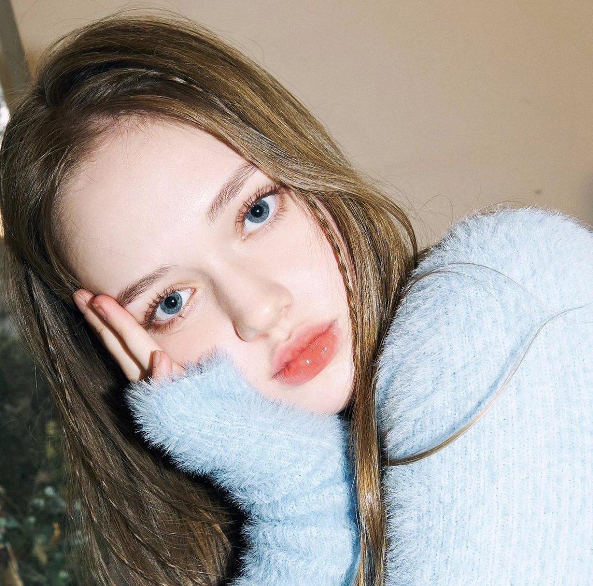 หาคนหาร AOU GLOWY TINT BALM 3.5g
เลือกสีได้
一 01 Apple Balm
一 02 Persimmon Balm

🚚 : 370 รวมส่งขอคนรอได้ 
(รอของ 4-8 week)

- ปิดรับหาร 5/02/23 (รับแต่10คนพอ)