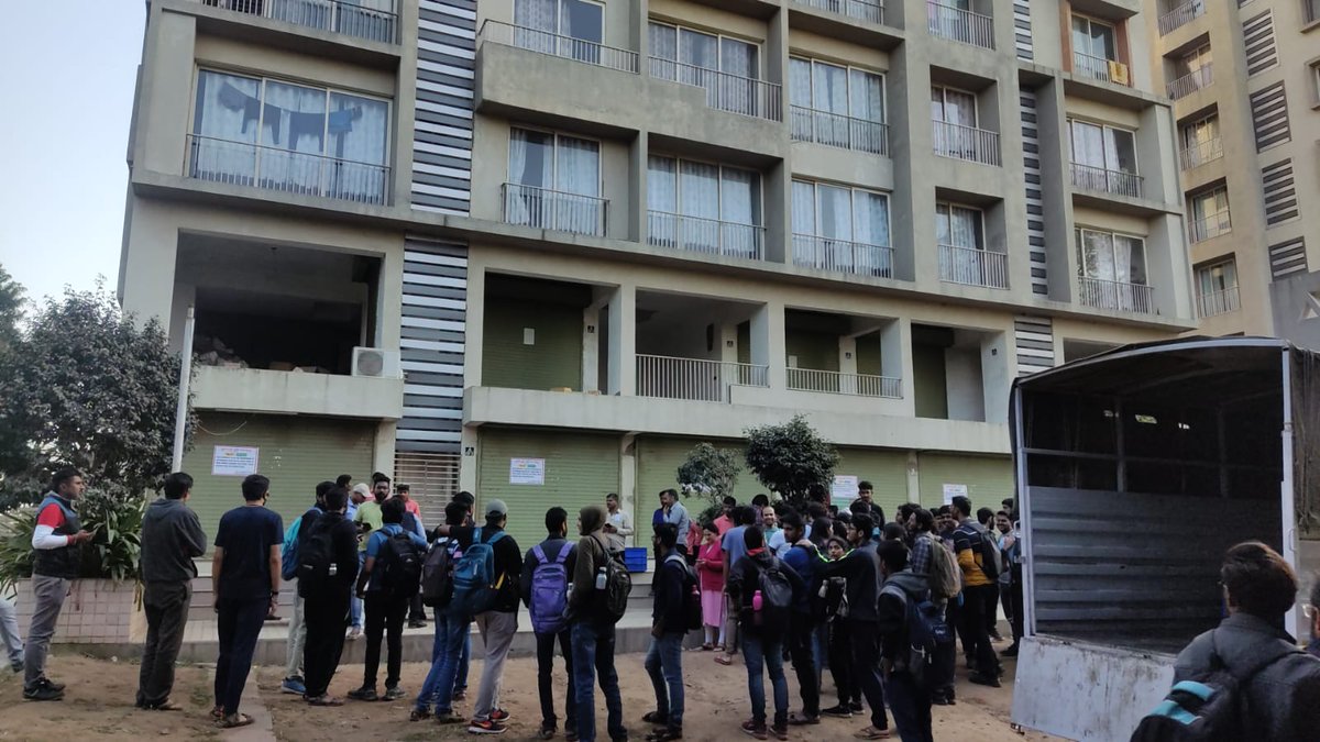 rushikes071's tweet photo. See the condition of an institute of national importance even they don't have proper mess to eat food forget about hostel or college campus🥲😭
Future brains of india who pay more than 3 lakhs ,facing issue like a refugee camp.
#iiitvadodara #iiitv #iiitvcampus https://t.co/MUeOdu15dQ