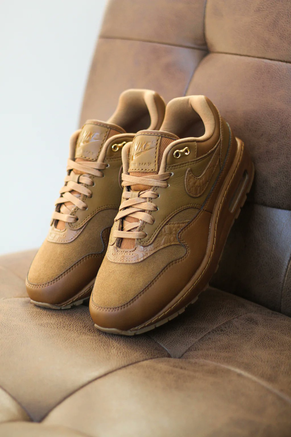 Nike air max clearance 1 qs flax pack