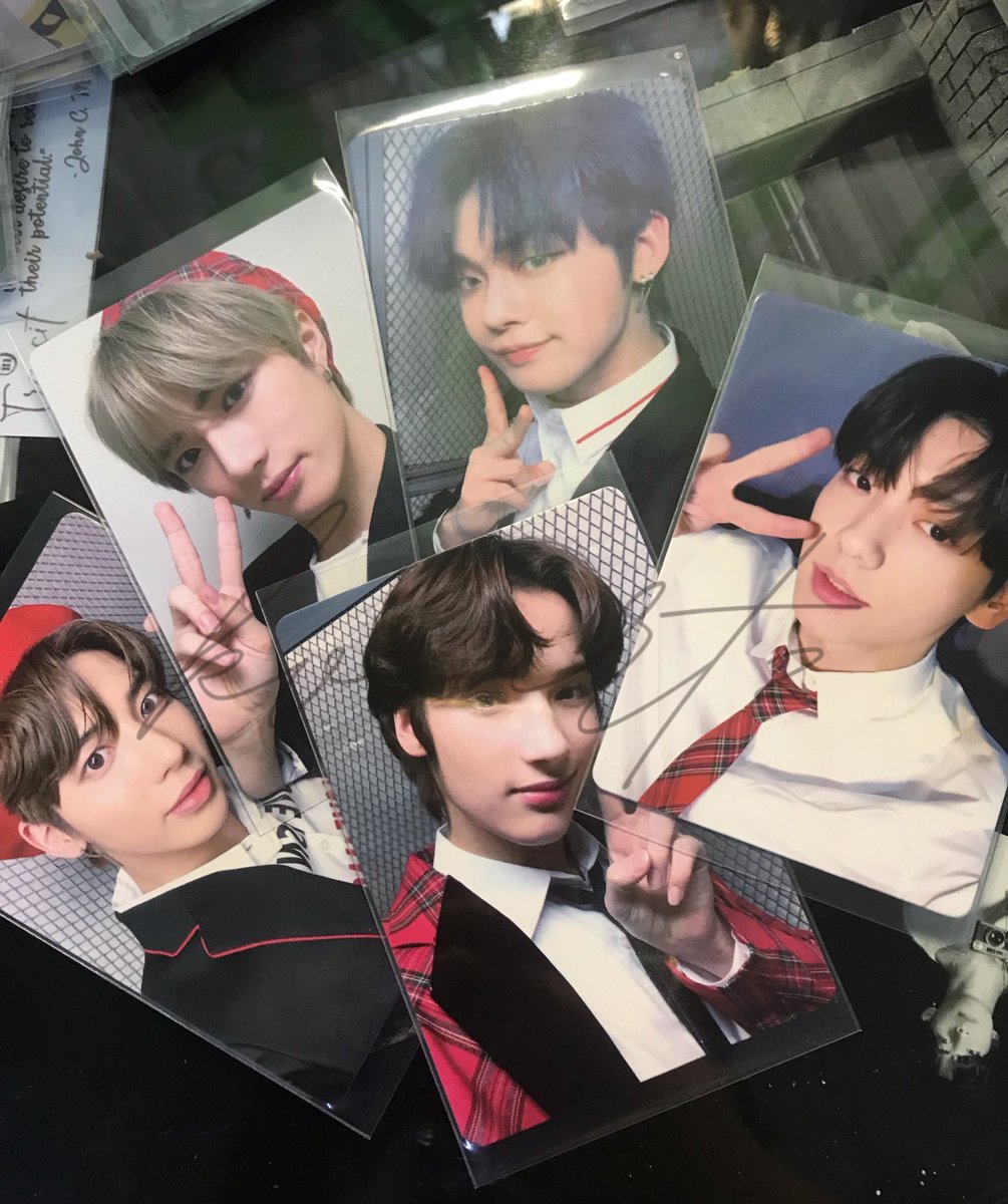 kvcartz's tweet photo. #ky_sells | wts lfb txt pc ph

𓏔 txt lightstick pc ✦ 
   ╰ 480php set 

soobin yeonjun beomgyu taehyun huening kai hyuka album pc https://t.co/fVfABVPl0f