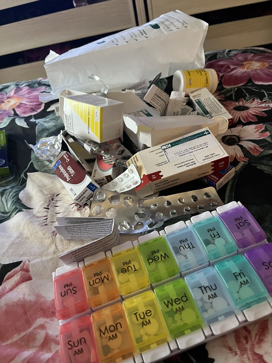 redwen1's tweet photo. Never assume you know how a colleague gets through a working week #support #workingweek #medication @BCHFTStaff #staffengagement @BCHFTHealthHub https://t.co/Qm3JxMuSvG
