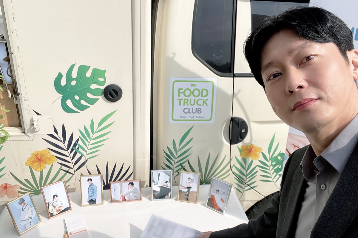 병은아.................
‘나라’는 못 주고..‘나’라도 갖을래?