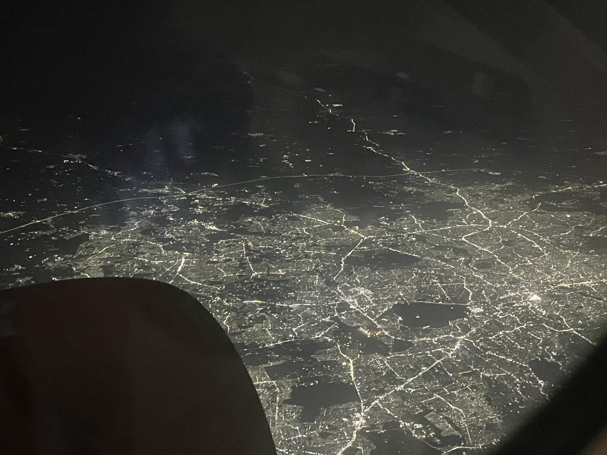 gnaveenc's tweet photo. @hyderabad at 37k FT https://t.co/hIGUZ1kDRG