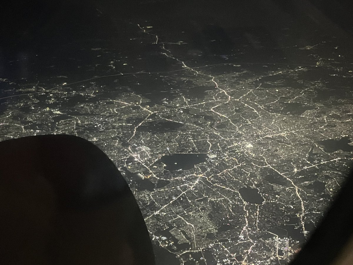 gnaveenc's tweet photo. @hyderabad at 37k FT https://t.co/hIGUZ1kDRG