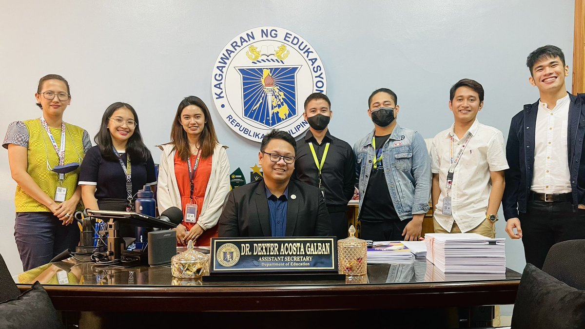 DexGalban's tweet photo. Whirlwind Friday recap! Thank you for the exploratory meetings for our learners! π΅π
β¨ Cong. Dayanghirangβs team for SBFP
β¨ Good Neighbors for adolescent well-being
β¨ ETR Films for a film about a hero scout
β¨ PCI Tech Center for learning solutions
#DepEd #OASOPS #BLSSed https://t.co/xpjYUwOnUa
