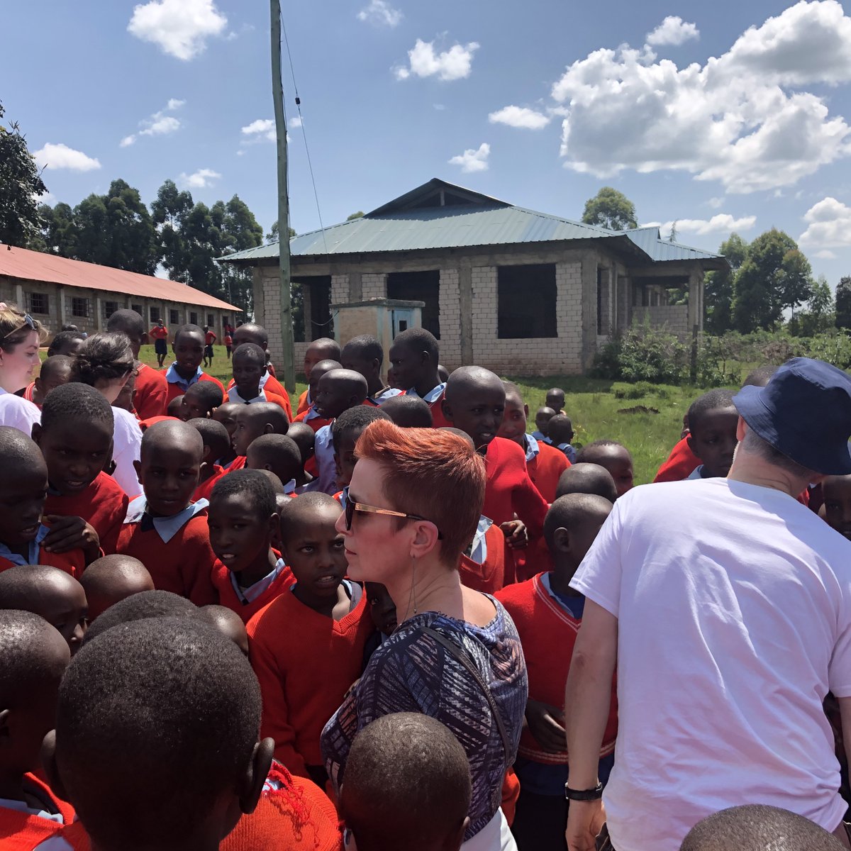 Hand in Hand tweet media