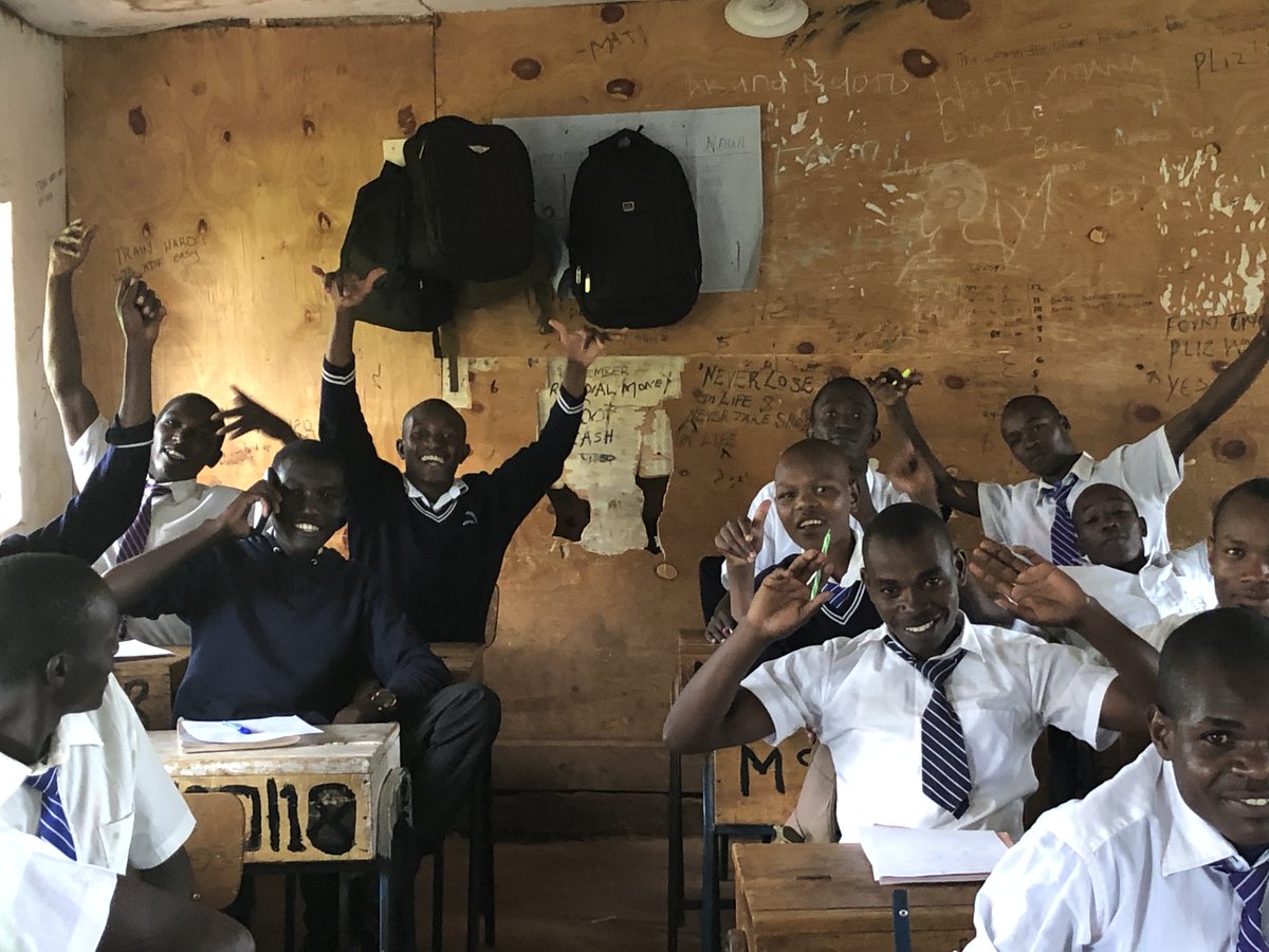 Hand in Hand tweet media