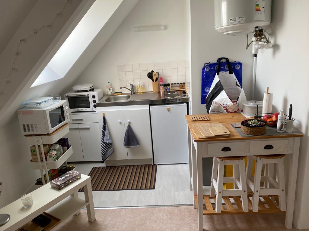 khalil_abani's tweet photo. Appartement dispo debut mars sur caen 
Proche du campus 1 
Merci de partager 👍🏽 https://t.co/pceAtKrrAP
