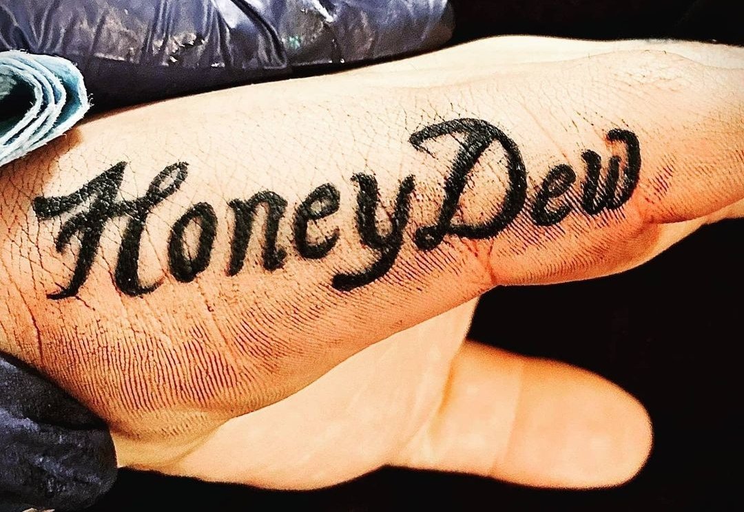 Lucky Dubz Studio on Instagram Honey  Minimal Honey tattoo handwriting  You are in the right place about   Handwriting tattoos Tattoo word  fonts Hand tattoos