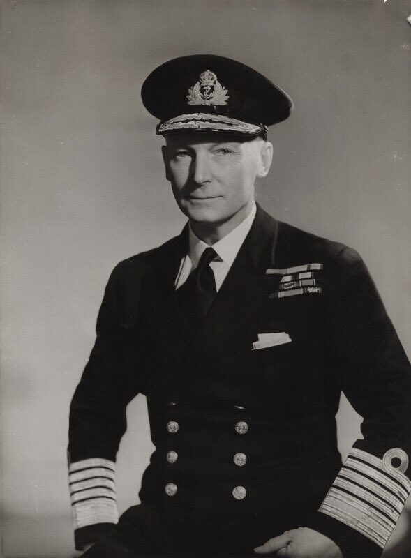 OnthisdayRN's tweet photo. #OnThisDay 1941 @RoyalNavy Forces under Admiral Tovey intercepted and sank the German battleship Bismarck. Aircraft from ARK ROYAL disabled Bismarck’s steering gear allowing Toveys big guns in HMS KING GEORGE V &amp; RODNEY and several others to finish the job of avenging HMS HOOD. https://t.co/fSAygxOUow