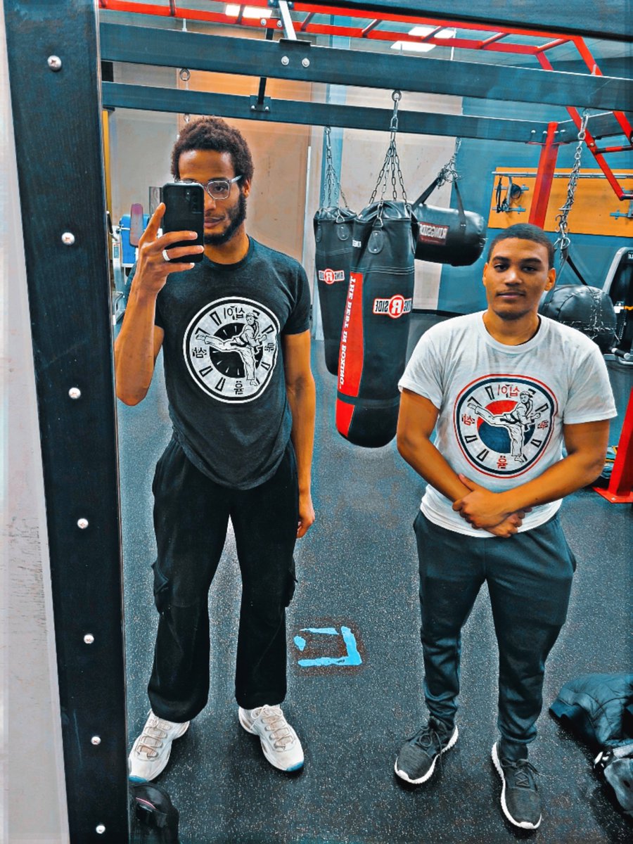 PrimeTimeClubMD's tweet photo. This private organization is the ONLY in the country to provide mobile services, private training, virtual lessons and classes at our personal gym 🔥
Offering SEVERAL different combat exercise programs to the public ages 4+ 🥋🥊🏋♀️🏃🏾♂️
#PTTKD #PTTKD4Ever #MartialArts #Lifestyle https://t.co/QNm4OiQD1N