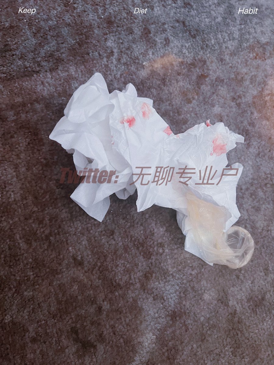 135674875wer's tweet photo. 我太用力了  

但是老婆真的很诱人   
爽到飞起 https://t.co/IcHyKark7E