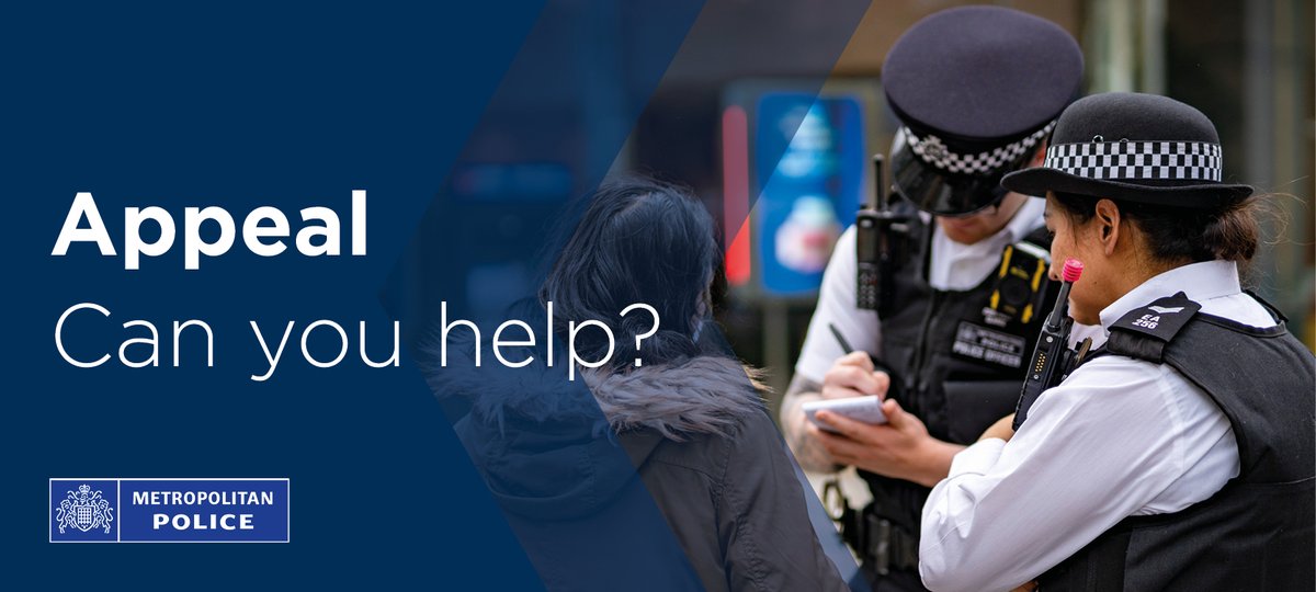 #APPEAL
Police were called at 23:56hrs on Friday 3 Feb, to reports of a stabbing in Deacon Road, Kingston.

Officers attended along with the <a href="/Ldn_Ambulance/">London Ambulance Service</a> and <a href="/LDNairamb/">London's Air Ambulance Charity</a>.

A man in his 50s, was taken to hospital with stab wounds.
1/2