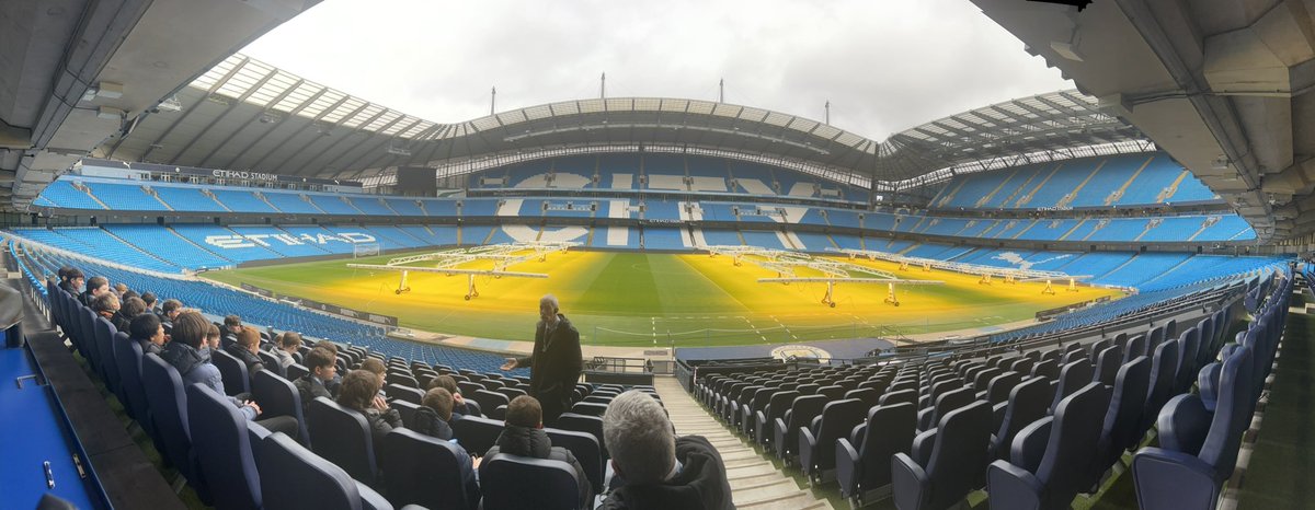 pattomaths's tweet photo. Fantastic afternoon @Etihad_Stadium @ManCity with some of our fantastic Year 8 students. Learning about the finance behind an enormous football team. Coupled with a behind the scenes tour too 👍 @rainhillhigh https://t.co/5efqFEmhtx