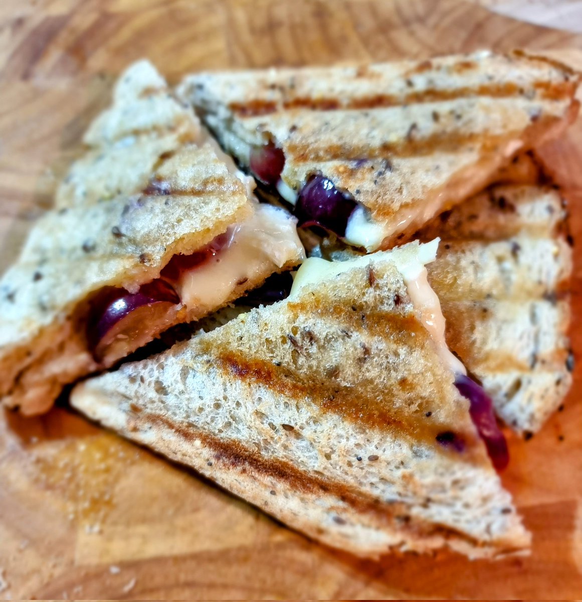 metalheron's tweet photo. Things I didn't know, I didn't know!
An Australian toasted sarnie is called a 'Jaffle!'
What a fabulous name. I just made a Brie &amp; Grape one for breakie! 
#jaffle 
@rossie7dj 
@greatesthitsuk https://t.co/HDWUeNdtC9