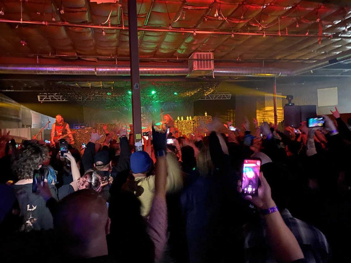 NukemosS's tweet photo. Increíble Friday night with #Soulfly https://t.co/lUlHMvFOjq