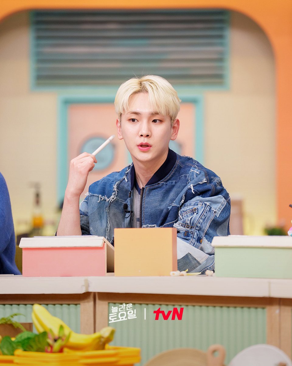 91WSSTT's tweet photo. 230104 놀토 인스타에 #KEY #기범 ♡̷̷̷

🔗 https://t.co/VlUewQVxoe https://t.co/NpXU77YDQq