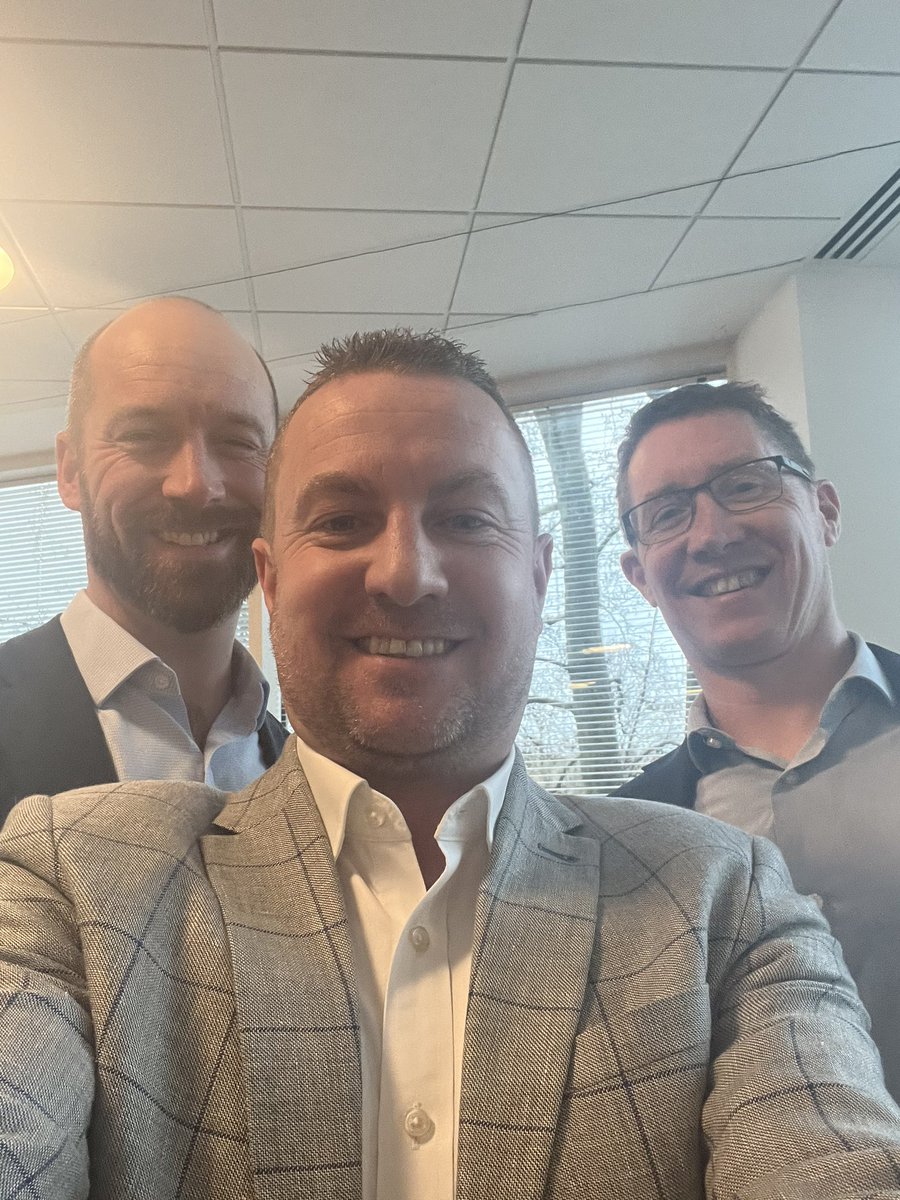 BOOM 💥 Saturday morning so daddy duties now (Judo, football, house jobs!) but what a wonderful week getting out and about and meeting our wonderful partners <a href="/Oracle/">Oracle</a> #TeamNamos #MMtribe #emeapartners