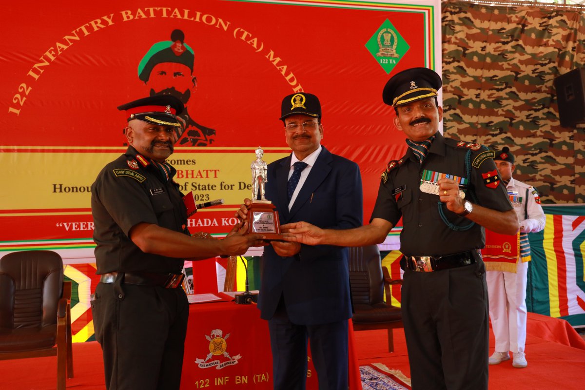 AjaybhattBJP4UK's tweet image. आज कोझिकोड में सेना की 122 इन्फैंट्री बटालियन (प्रादेशिक सेना) के सैनिकों से बातचीत की और उन्हें संबोधित किया..