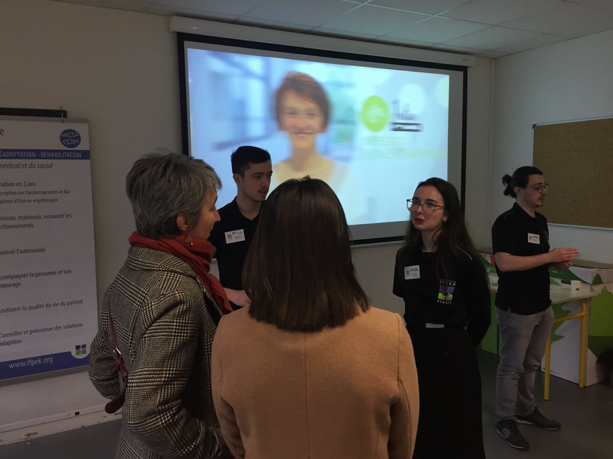 IFPEK_Rennes's tweet photo. 📽 En direct de l'IFPEK ‼️
😀 Nous sommes ravis d'ouvrir aujourd'hui nos portes 🚪 pour faire découvrir les trois formations 👩🏫 paramédicales de l'institut : Ergothérapie, Masso-Kinésithérapie et Pédicurie-Podologie.
#IFPEK #JPO #JPO2023 #kine #ERGO #podo https://t.co/mCFJ3bDOw0