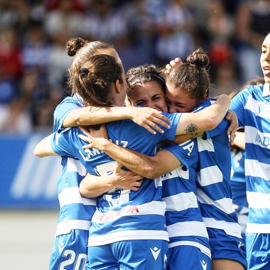 SpheraSports's tweet image. 🗣 "Al fútbol le debo mucho por darme una amiga para toda la vida"

🗣 "Fue como una hermana mayor para mí"

🗣 "El fútbol me dio la oportunidad de pasar mis mejores años cerquita suya"

🗣  "Nunca le agradeceré lo suficiente todo lo que hizo por mí"