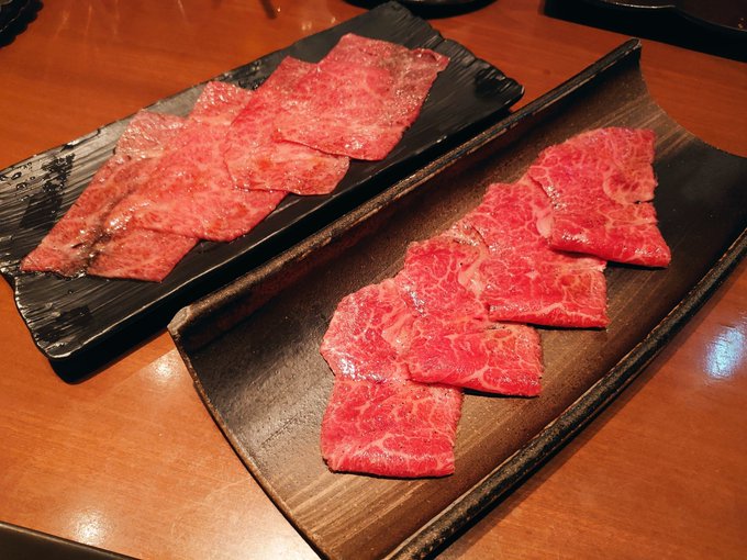 本日はコミケの打ち上げ焼肉会でした。お会計99330万円でした。 