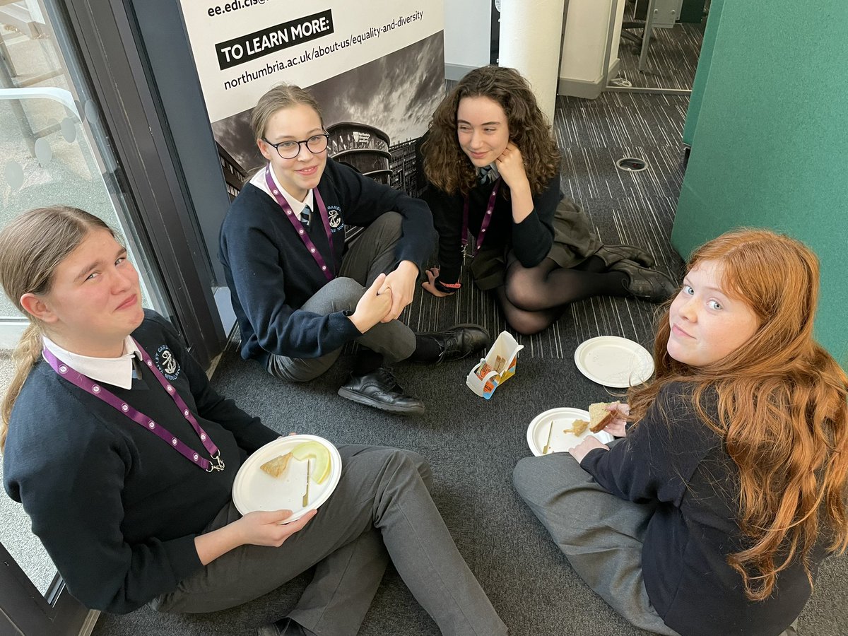 valleygardensnt's tweet image. Lunchtime after a busy morning #cyberfirst #vgmscomputing