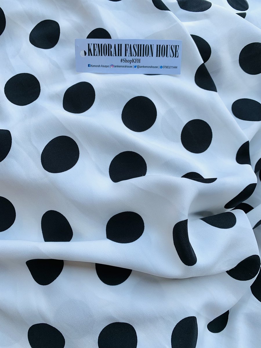 iamKemorahouse's tweet photo. I go use beautiful fabrics choke una today. #ShopKFH https://t.co/mQesqhNLlp
