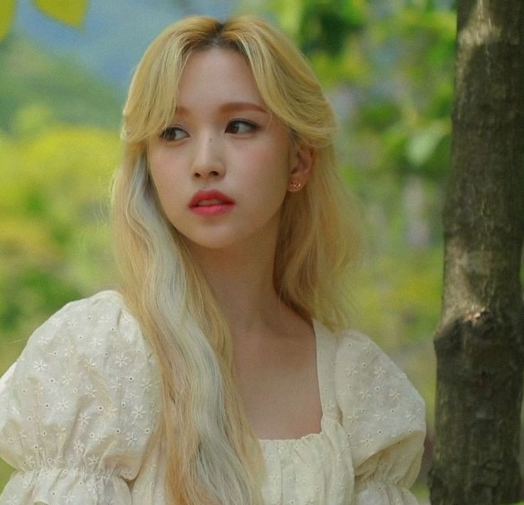 kakaokaok's tweet image. Rekomendasi nama untuk Roleplay (A thread)
#TWICE #TOTP  #fypシ #rpindo #rprl #roleplaying #ndaavv