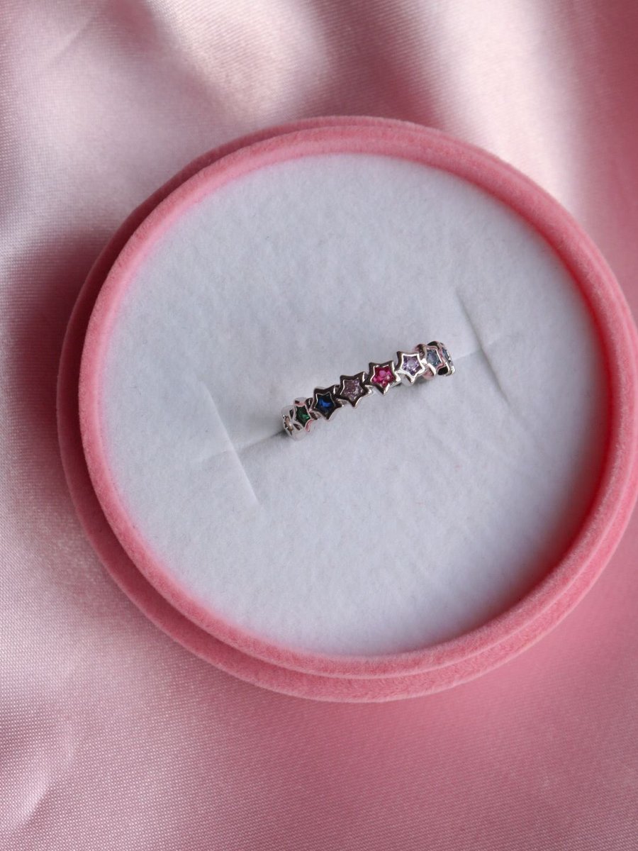 Reorahco's tweet photo. ❄️❤️🌸✨ #reorah #floralring #snowflakes #snowflakesring #starring #heartring #promisering #princessring #minimalring https://t.co/UA6WgpNc27