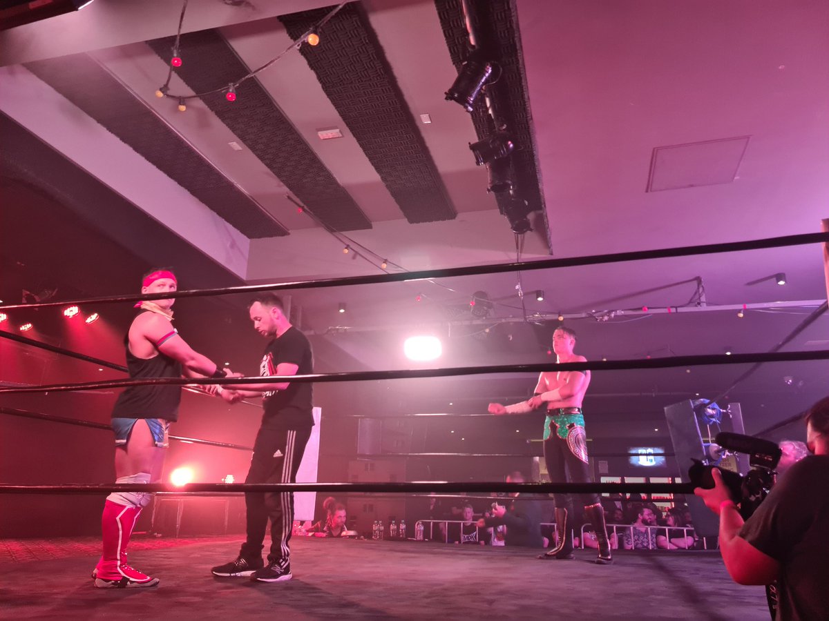 AndyZabka007's tweet image. Ikemen battle! #njpw #njpwTAMASHII #njtamashii