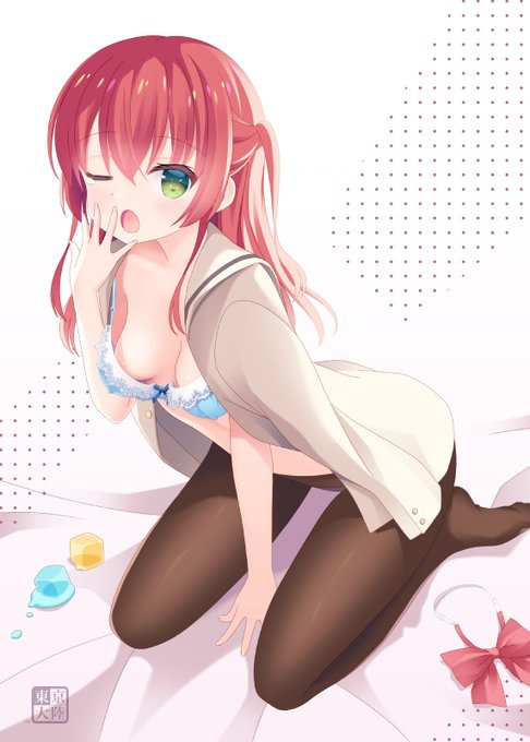 寝起きに間違えてひとりちゃんのブラをつけちゃう喜多さん。(タイツバージョン作りました)
#京章_絵 