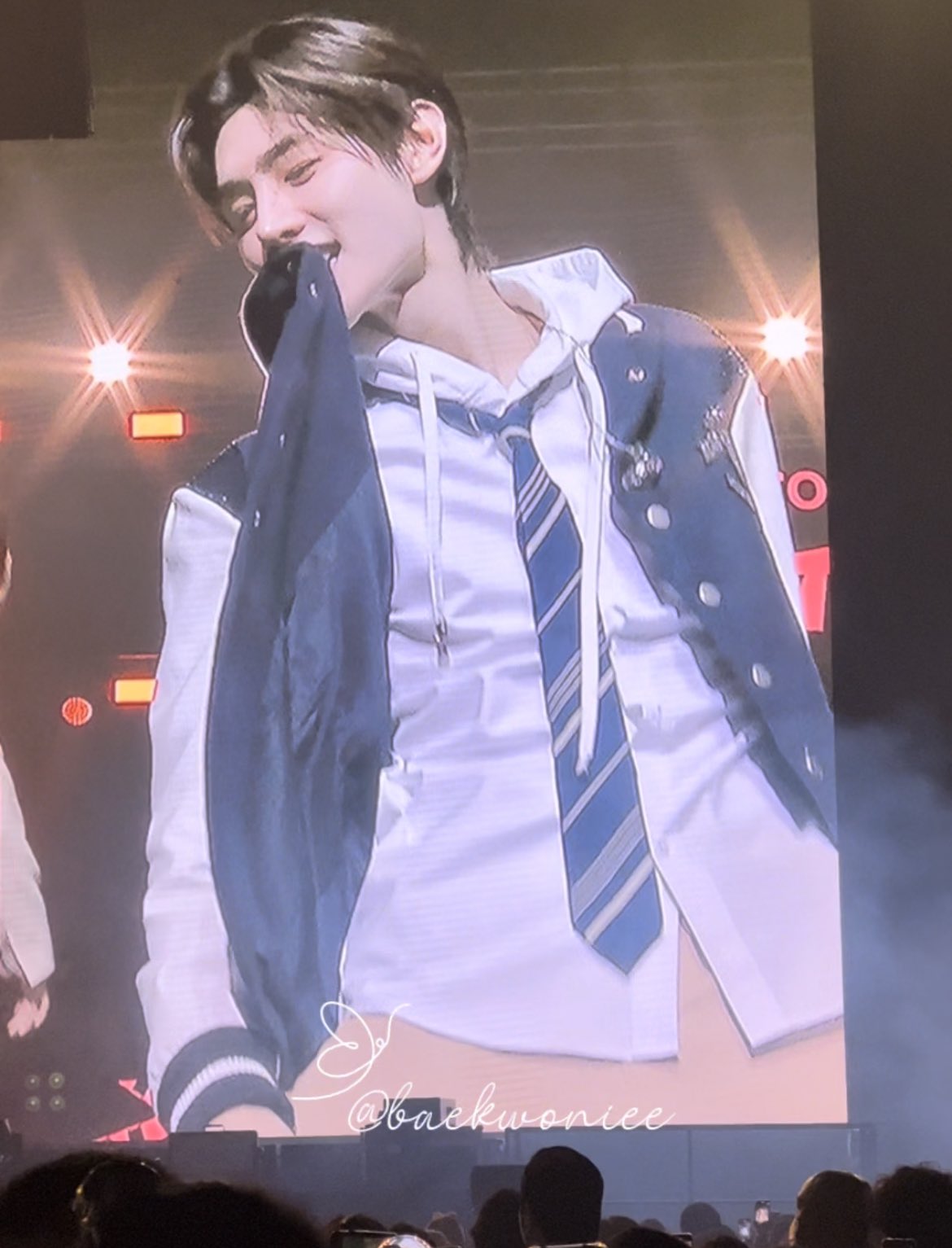  iciel on twitter was the tongue even necessary sunghoon