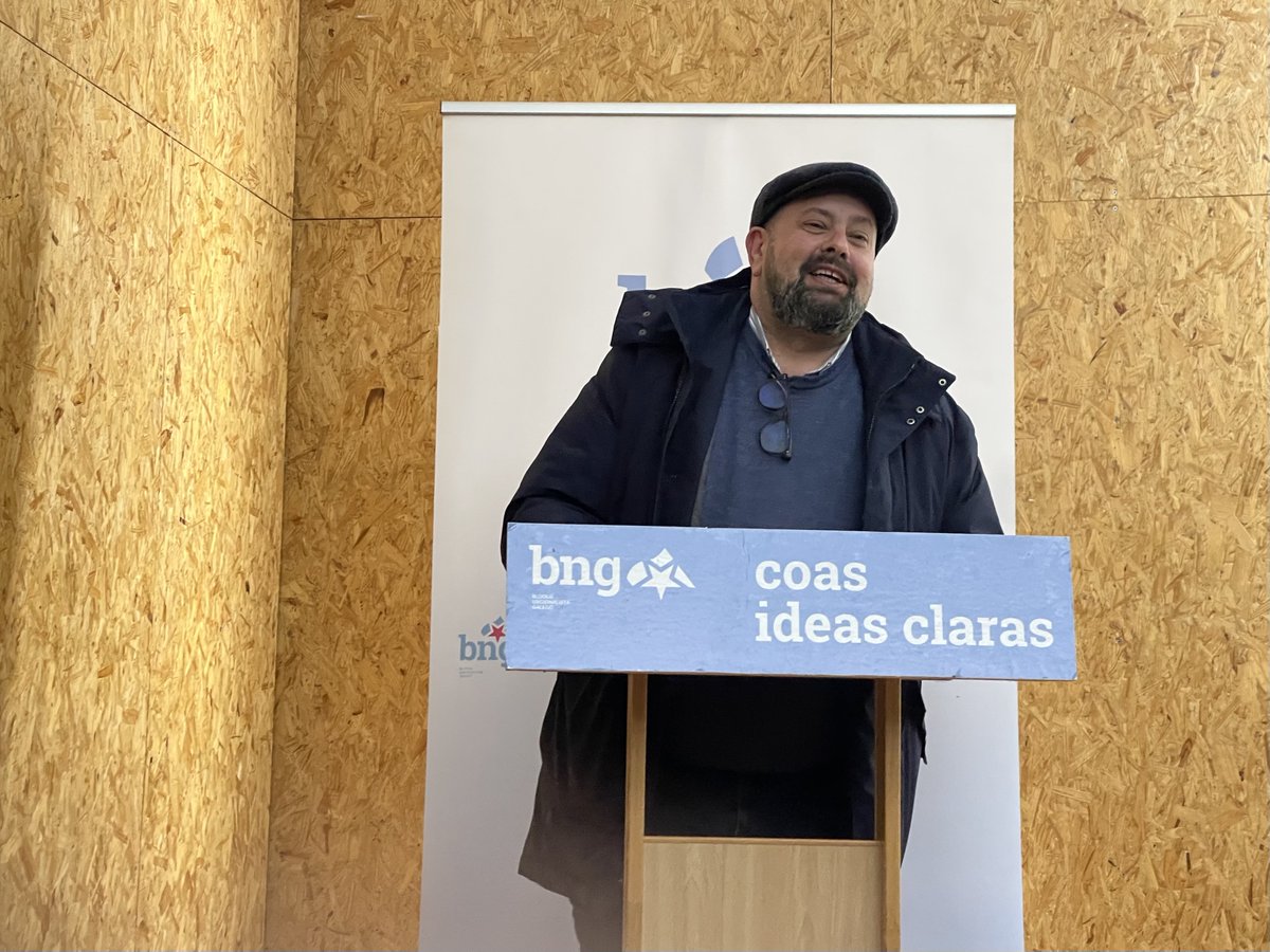 BNGCerceda's tweet photo. O noso portavoz municipal, Alberte Sánchez Regueiro, expoñendo na Asemblea Comarcal do BNG os principais eixos do programa municipal do BNG de Cerceda. https://t.co/JwKCKEgBm5