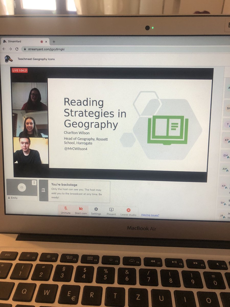 Emily 🌎 tweet media