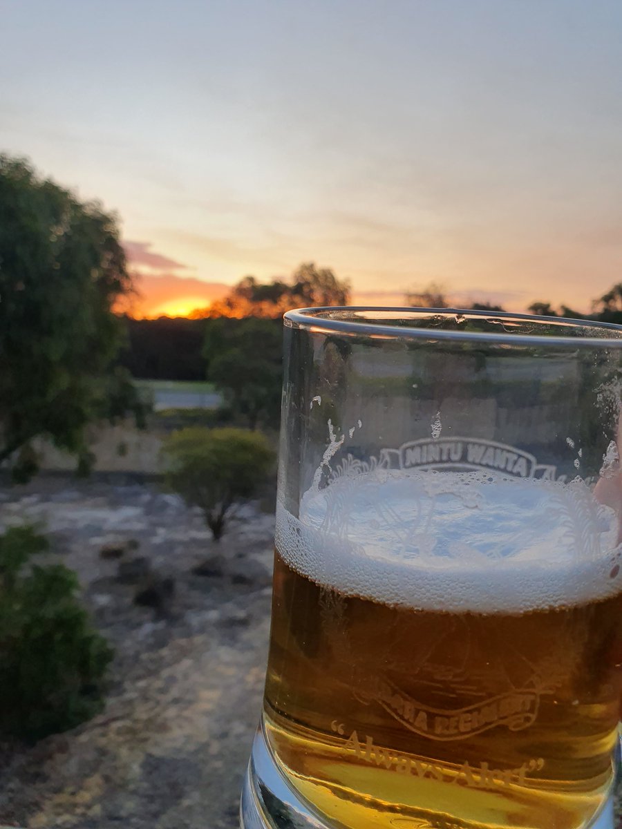 scotty_thomo's tweet photo. #WestAustralian🇦🇺 Saturday evenings 🍻
#Barbeques #SwanDraught🍺#Perth #WesternAustralia🇦🇺 https://t.co/ECMpSKdMdc