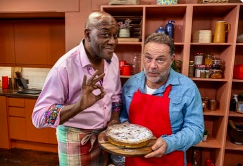 11.40am Ainsley’s fantastic flavours on ITV this morning, where I present Ainsley with one of my favourite desserts: JT’s fruity clafoutis 🍒 🍮