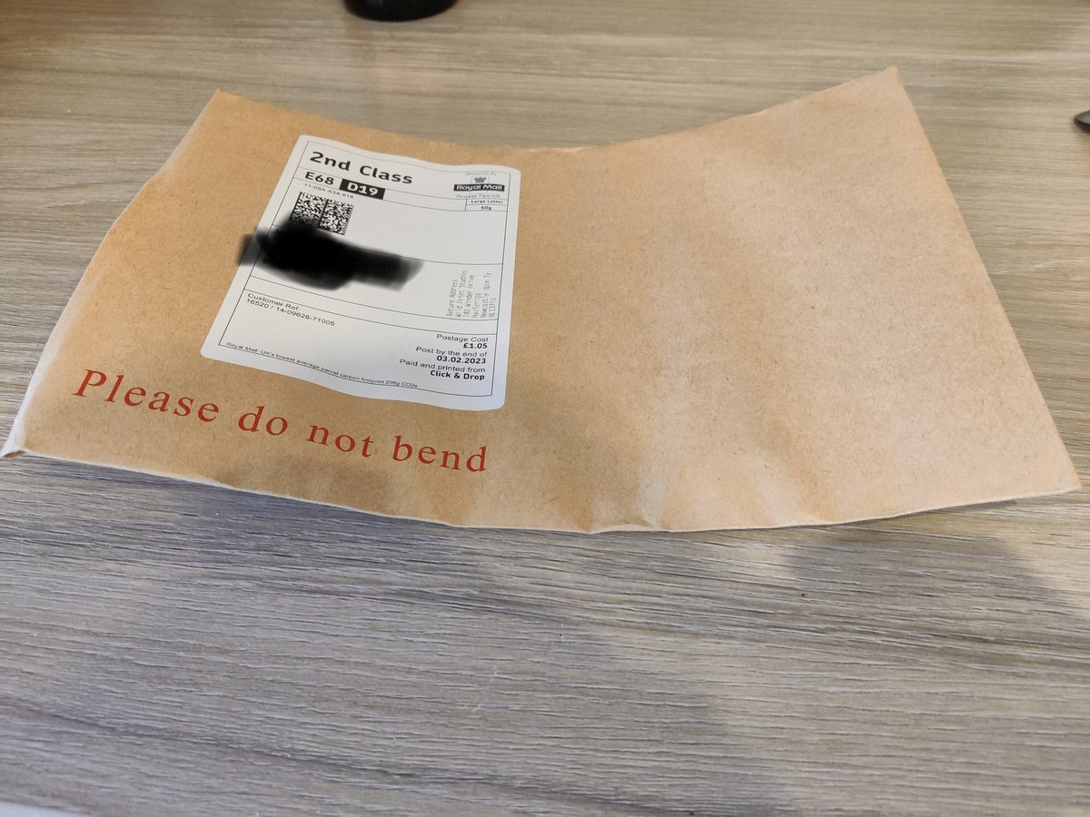 Top service from <a href="/RoyalMail/">Royal Mail</a>. Big bold letters PLEASE DO NOT BEND.  This is how it arrived. Surely being able to read is part of a posties job description?