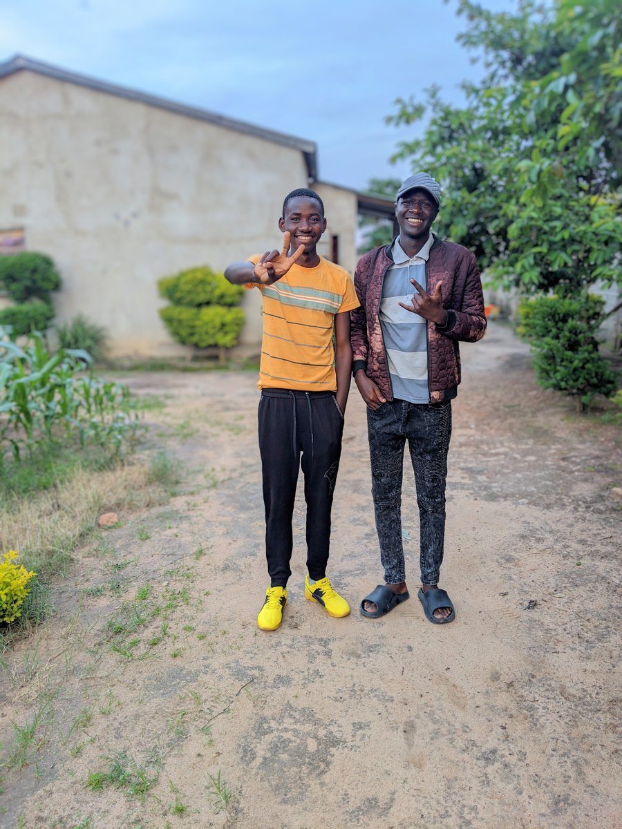 Macmiles0001's tweet image. Don't let anyone tell or write your narrative!❤️🔥
I #STAYPURE like a crystal