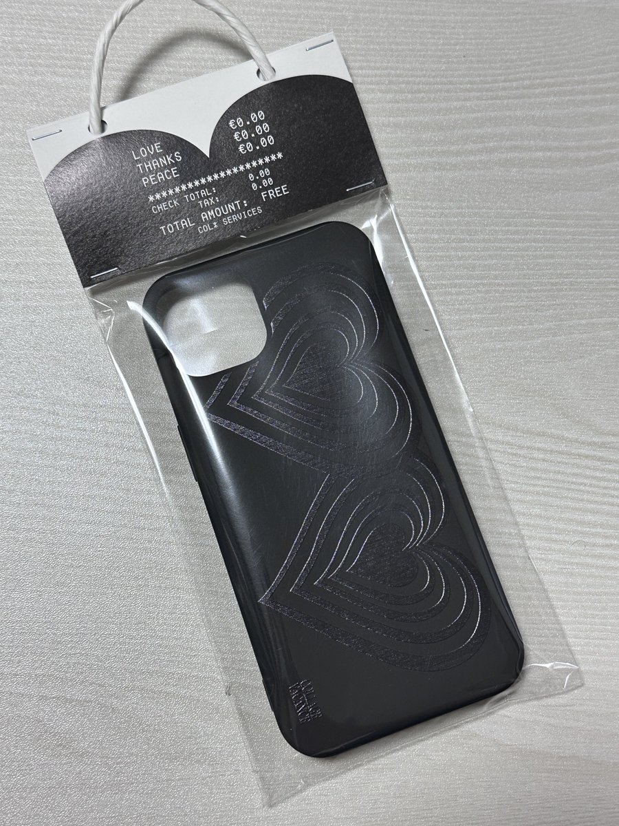 #벼룩

꼴라주바캉스 케이스 아이폰13 새상품
운미포 16,000원
collagevacance.com/product/detail…

예상치못하게 폰을 바꾸게되어 눈물을 머금고 벼룩해요( ˃̣̣̣̣o˂̣̣̣̣ ) 진짜..실물로 봐도 심플하고 예쁘거든요
프리오더로 19,000인가 구매했는데 좀더 저렴하게 보내요ㅜㅜㅜㅜㅜㅜㅜ 디엠쥬