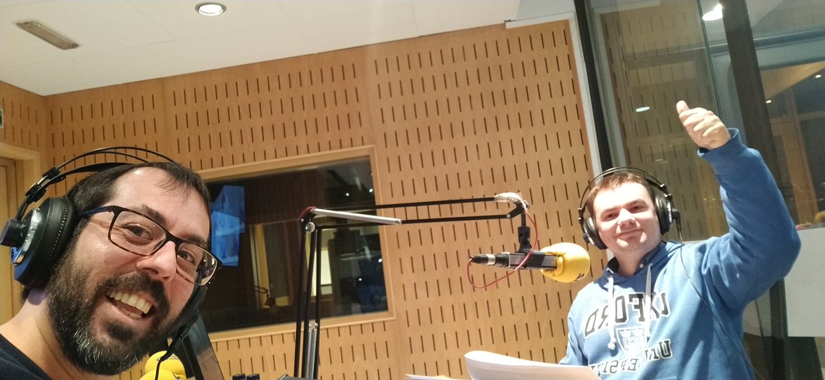 Molta sort <a href="/asanjututu/">Albert Sanjuan</a>!!! A "la Radio" et trobarem molt trobarem a faltar, fins i tot els xistes de dubtosa qualitat 🤔🤔🤔. Ah, i recorda que a partir d'ara #passaelsaudios.