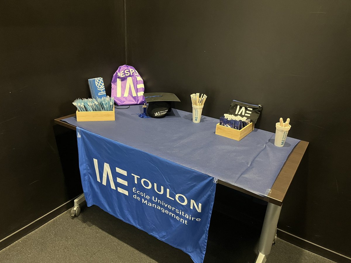 Toute notre équipe vous attend pour présenter  nos formations, nos locaux.
Venez à la rencontre de nos étudiants et nos enseignants !